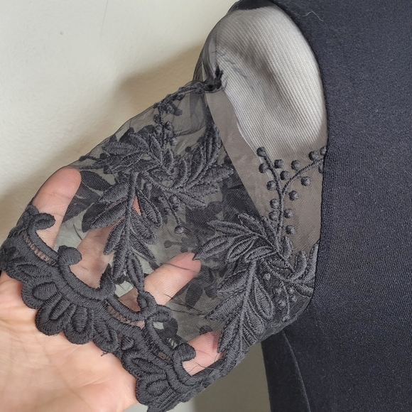 Pen‎ & Paper Black Crew Neck Lace Sleeve Top Size Large - Picture 3 of 8